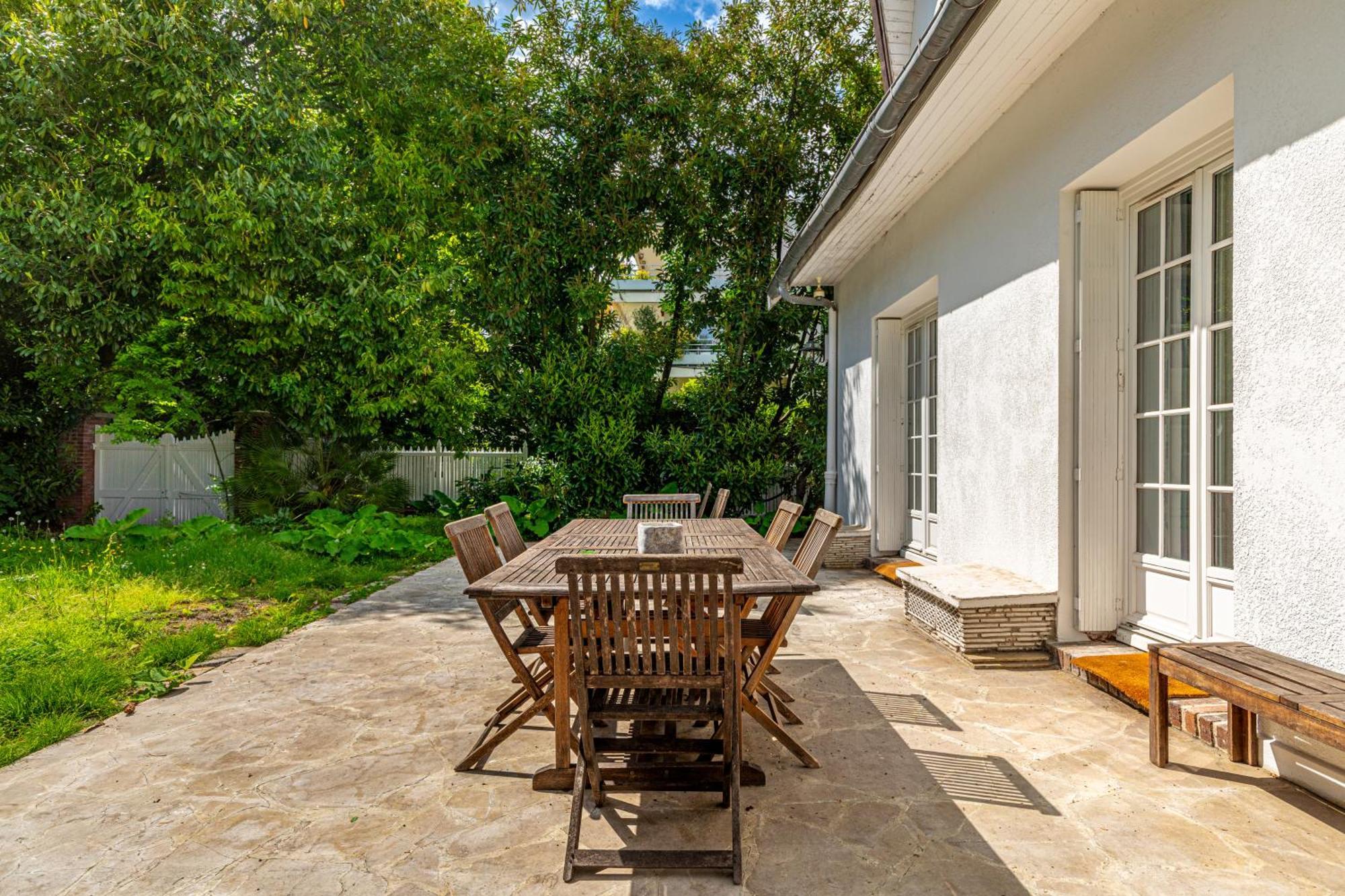 Grand & Classy Apartment With Private Garden, Villa Des Ammonites Meudon Exterior photo
